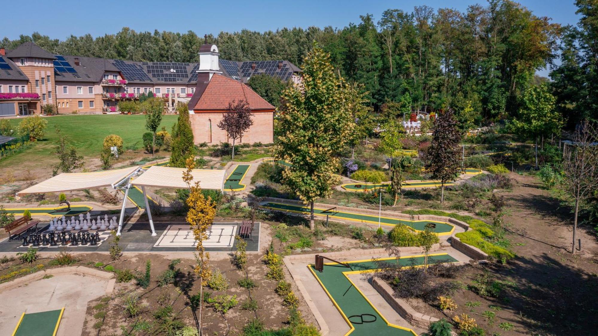 Granada Conference, Wellness And Sport Hotel Kecskemét Exterior foto